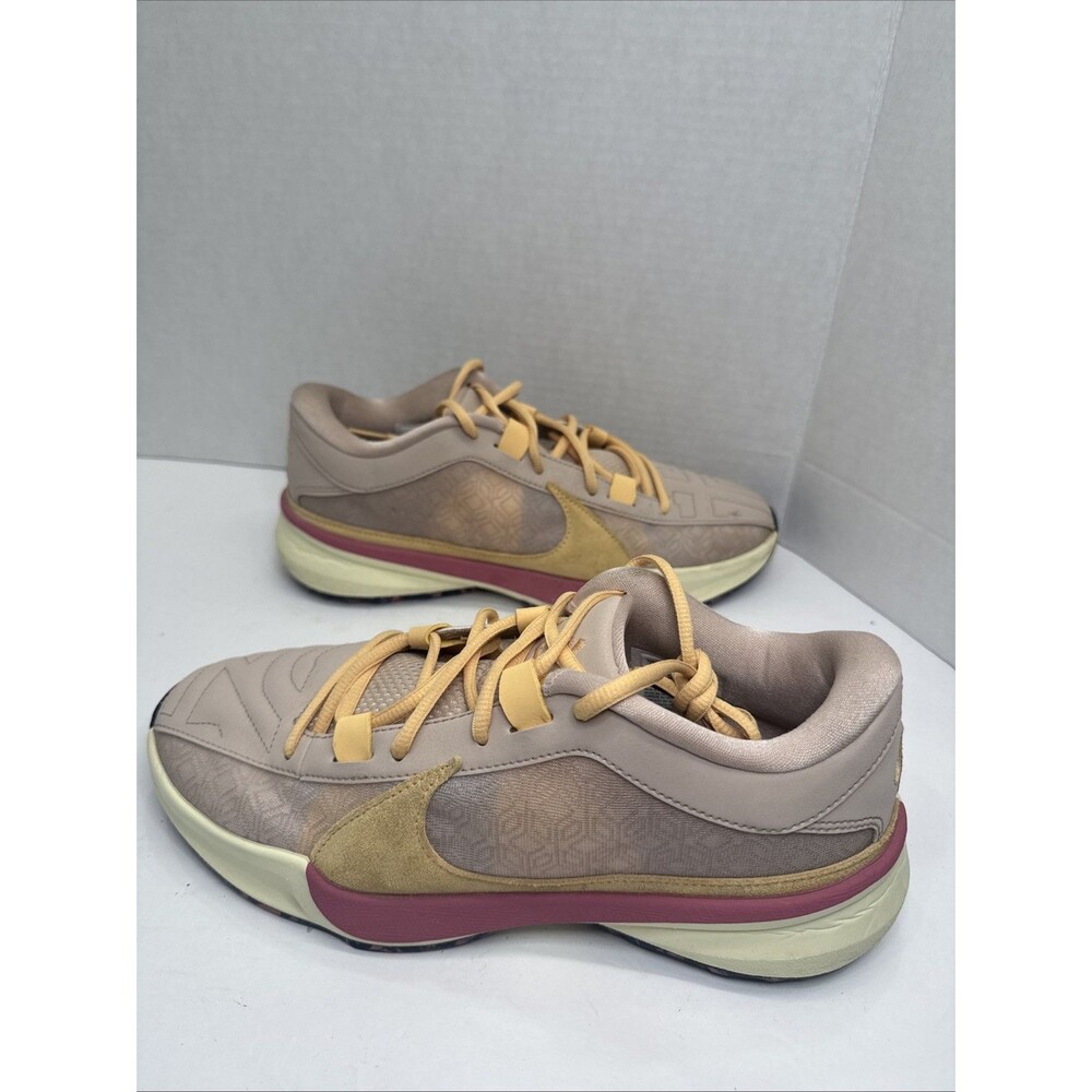 Nike Zoom Freak 5 Fossil Stone Men’s 8 Basketball Shoes DX4985-200